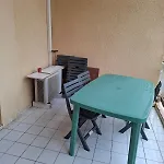 公寓 Appartament Pres De La *