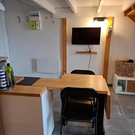 Appartament Pres De La Apartman